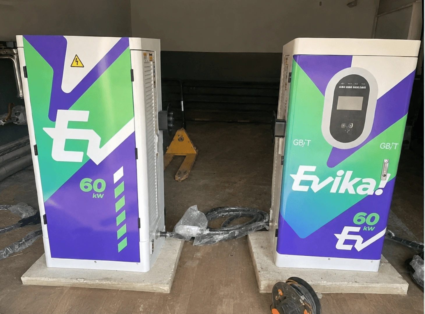 180kW-240kW Commercial DC Charging Station with Credit Card & RFID Payment 7 ev charger project in south america